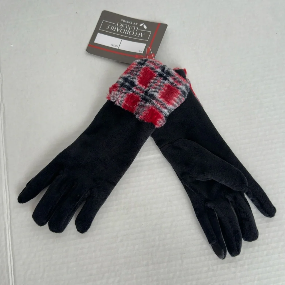 Sprigs Faux fur Cuff Velvet texting Black and Red Plaid Gloves one size fit most